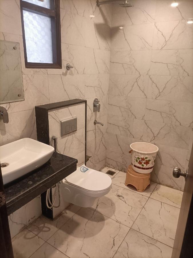 Family Hotel Tark Near Igi Airport Delhi New Delhi Eksteriør bilde