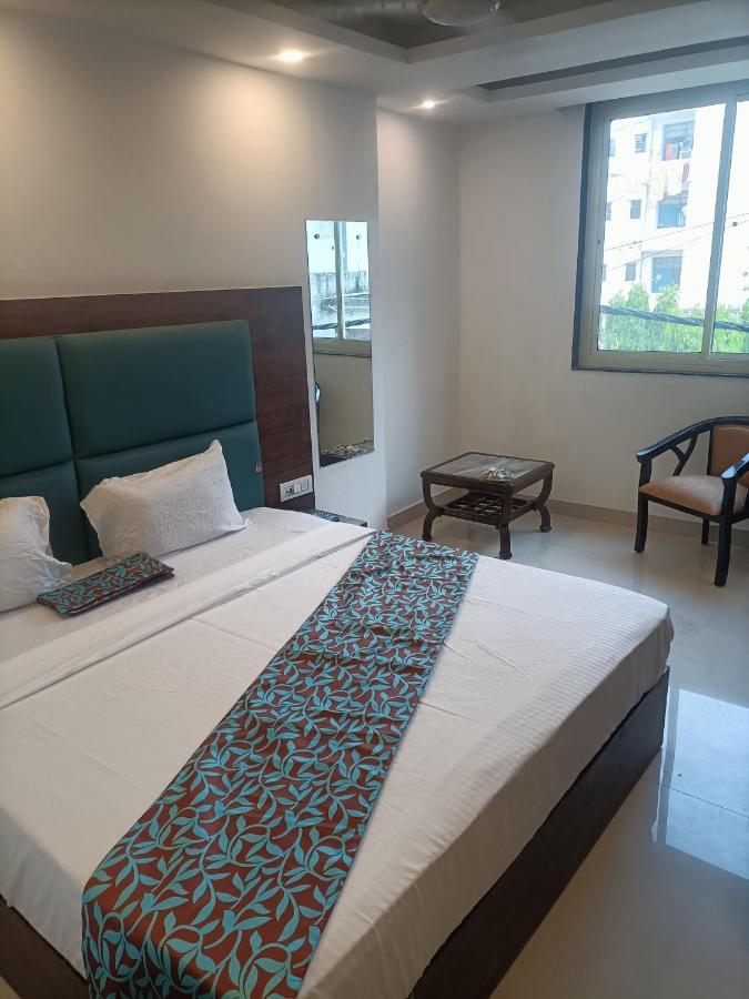 Family Hotel Tark Near Igi Airport Delhi New Delhi Eksteriør bilde