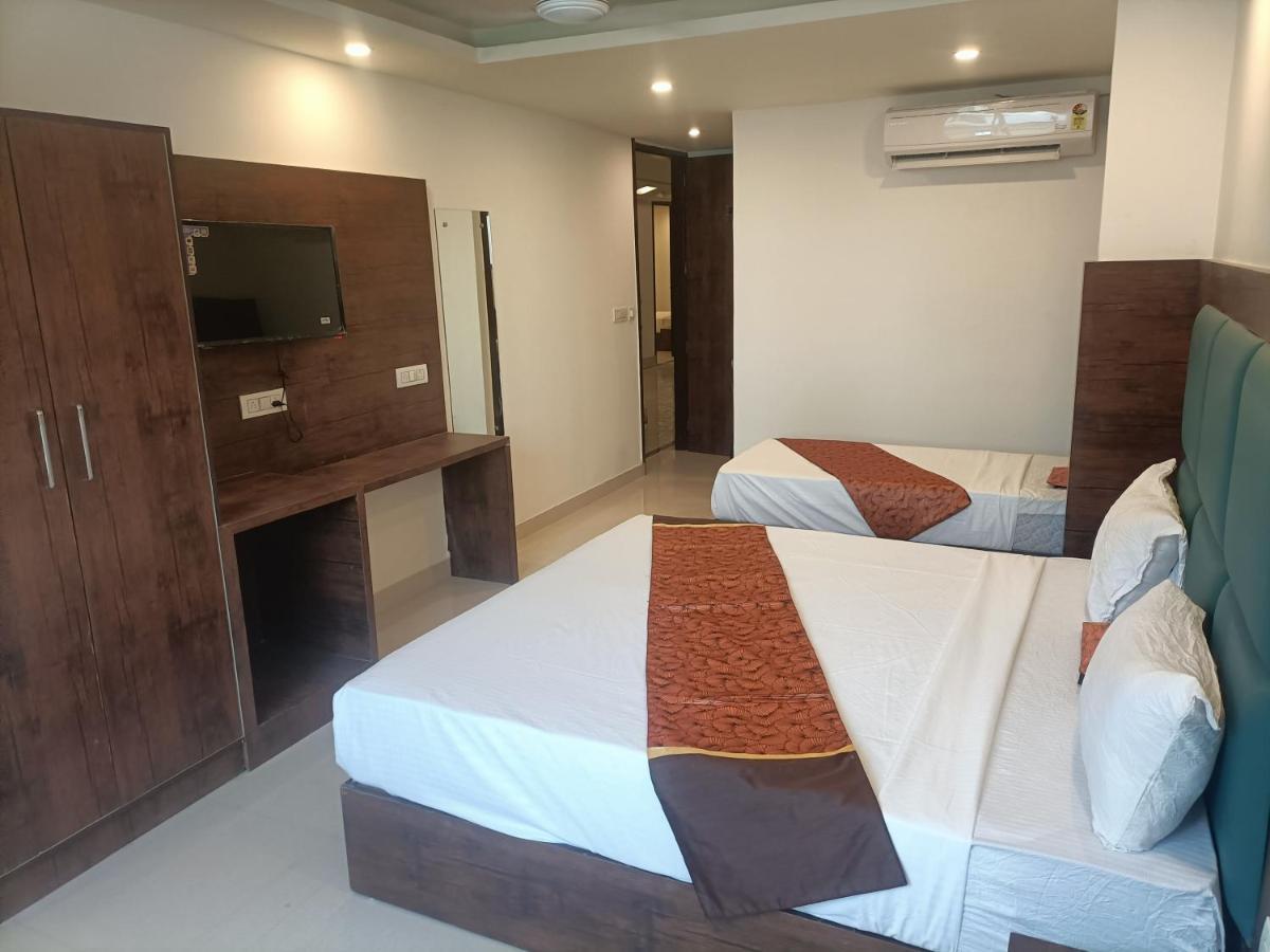 Family Hotel Tark Near Igi Airport Delhi New Delhi Eksteriør bilde