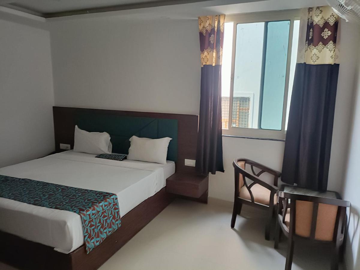 Family Hotel Tark Near Igi Airport Delhi New Delhi Eksteriør bilde
