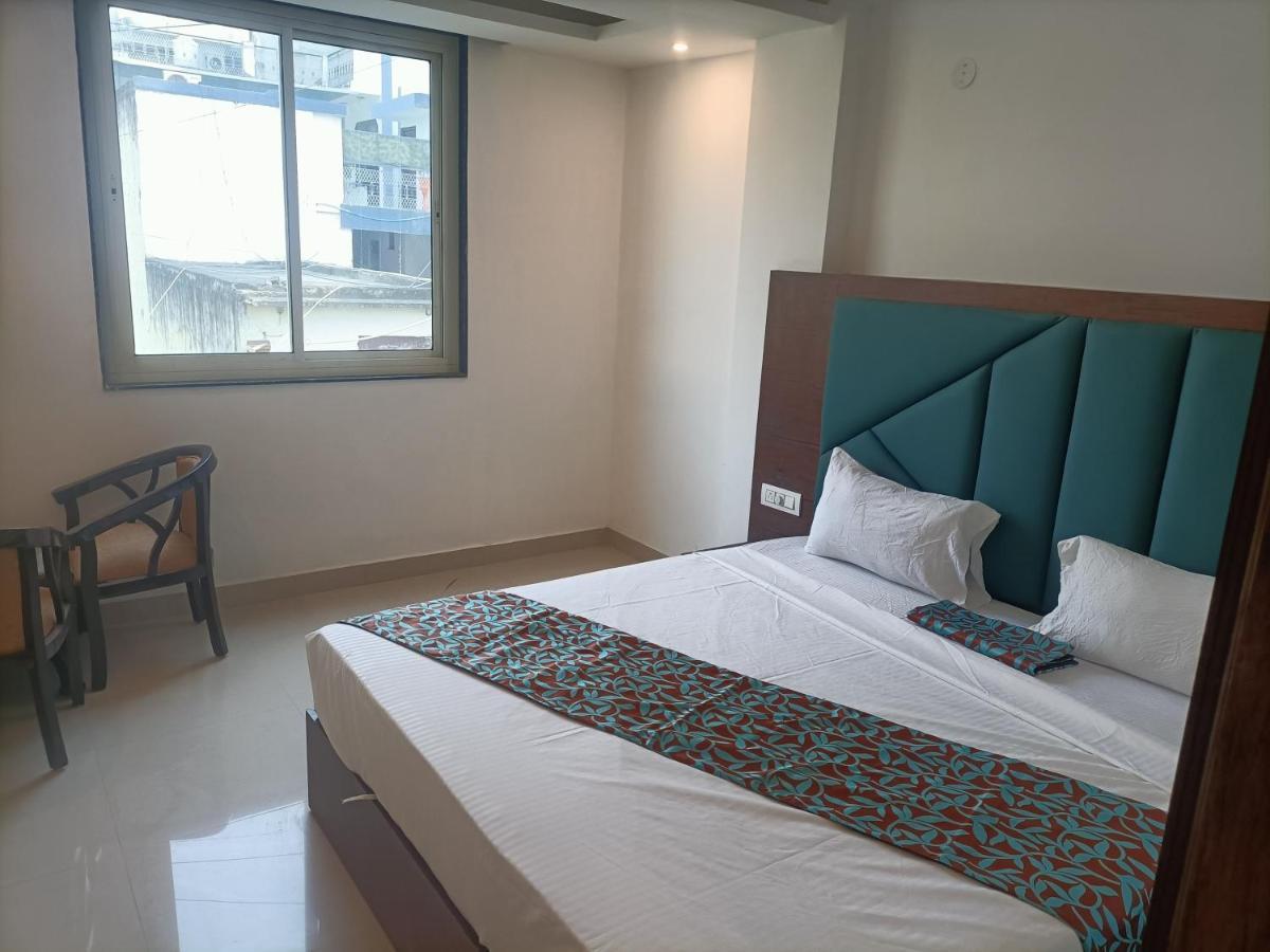Family Hotel Tark Near Igi Airport Delhi New Delhi Eksteriør bilde