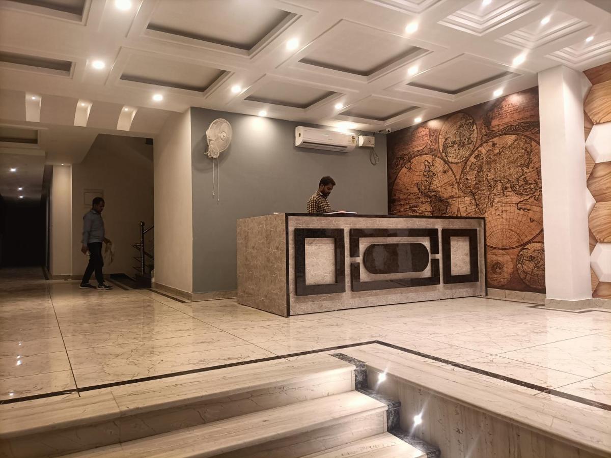Family Hotel Tark Near Igi Airport Delhi New Delhi Eksteriør bilde
